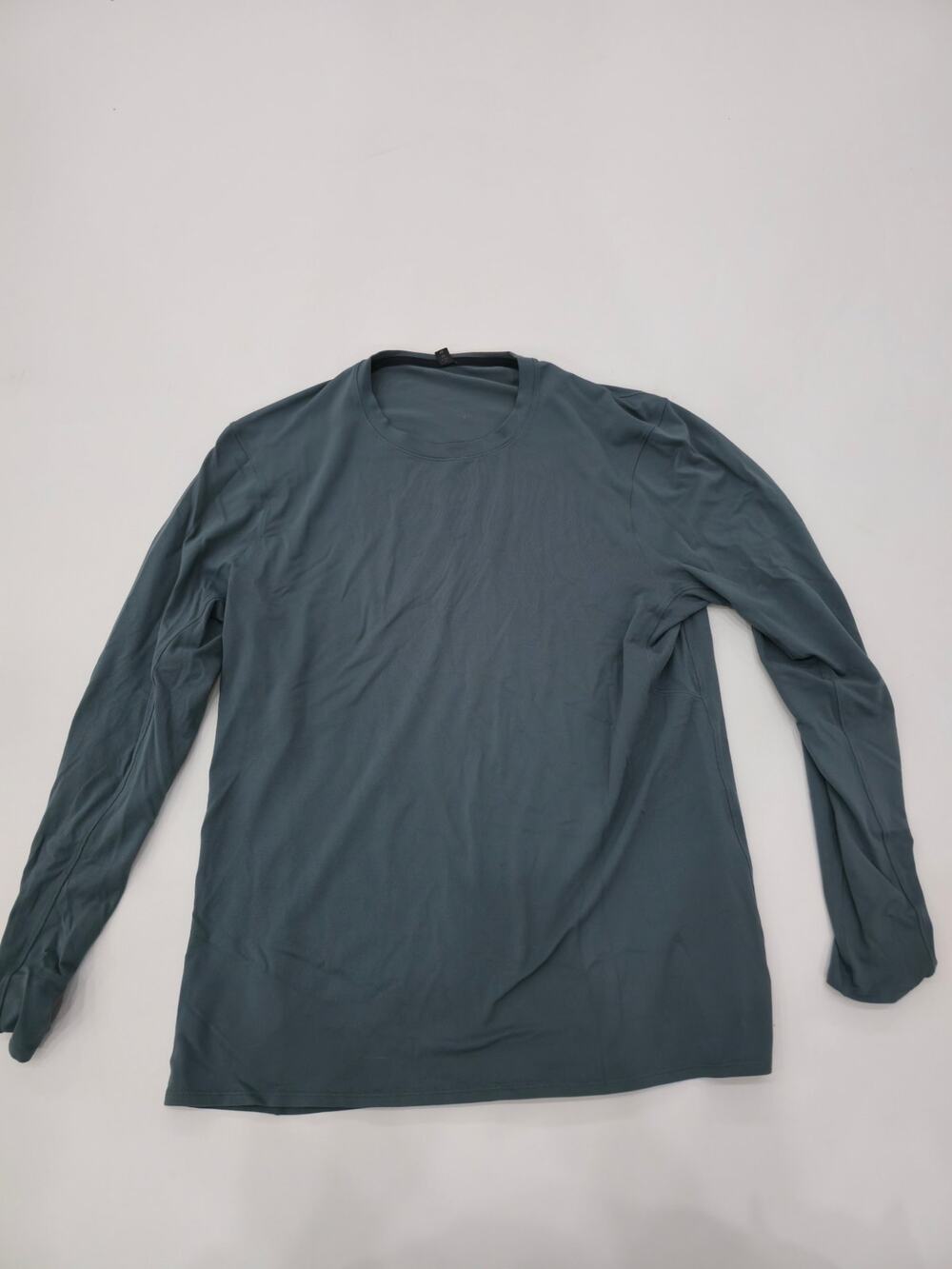 Lululemon Mens XL Long Sleeve Athletic Shirt Slate Gray Textured Crew Neck